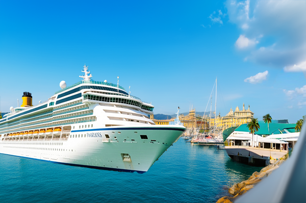 foto van Costa Cruisesships keren terug naar Genua