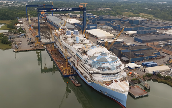 foto over Legend of the Seas van Royal Caribbean introductie